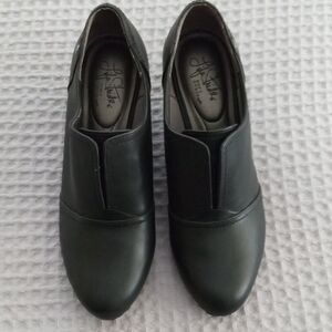 Life Stride Black Women's Loafers